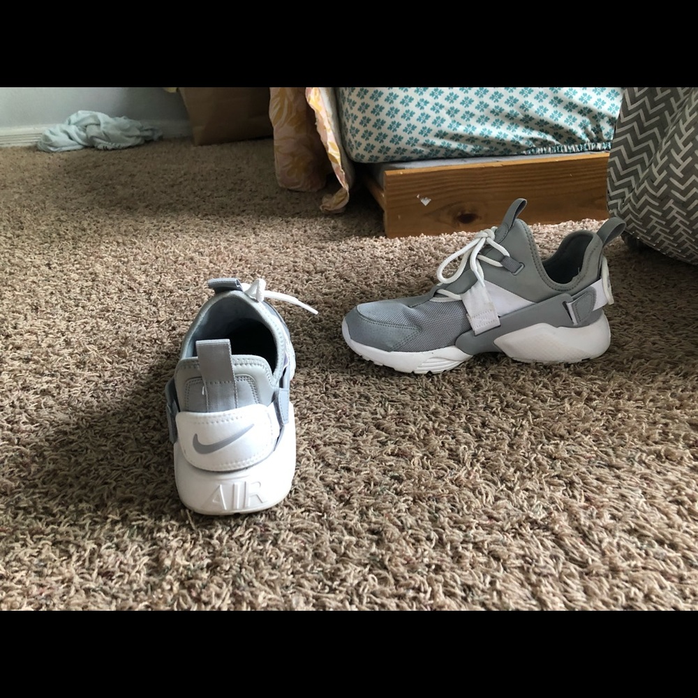 Women’s Nike huarache